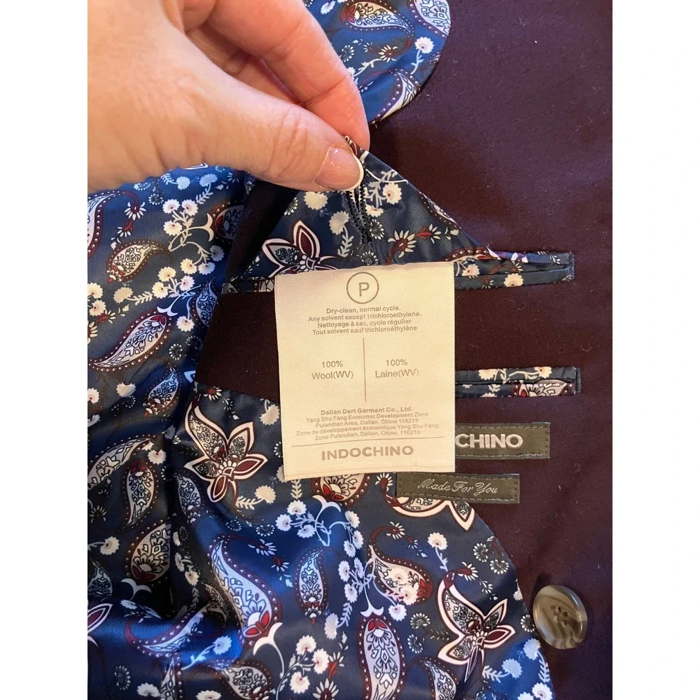 Indochino Double Breasted Blazer Mens 38 Burgundy Paisley Lining Peak Lapel
